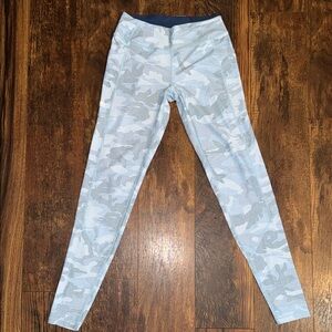 Pelagic Gray Camo Leggings with Pockets